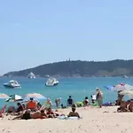 Campingplatz Zecamping 4 Etoiles Piscine A 4km De La Pet Friendly Club Enfant Grimaud