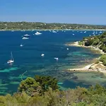 Zecamping 4 Etoiles Piscine A 4km De La Pet Friendly Club Enfant * Grimaud