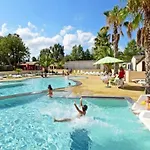 Zecamping 4 Etoiles Piscine A 4km De La Pet Friendly Club Enfant Campingplatz Grimaud