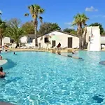 Campingplatz Zecamping 4 Etoiles Piscine A 4km De La Pet Friendly Club Enfant