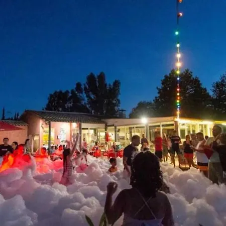 Кемпинг Zecamping 4 Etoiles Piscine A 4km De La Pet Friendly Club Enfant *