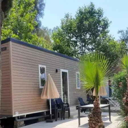 Campingplatz Zecamping 4 Etoiles Piscine A 4km De La Pet Friendly Club Enfant *